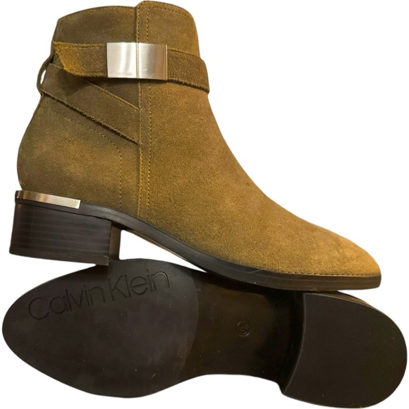Calvin Klein Tan Suede Ankle Booties Metal Hardware Wrapped Strap Block Heel - Picture 3 of 5